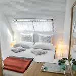 Camping Mona Glamping Caravan