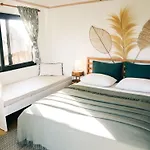 Kemping Mona Glamping Caravan
