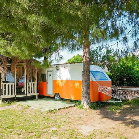 Campsite Mona Glamping Caravan Seferihisar