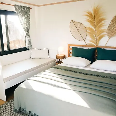 Campsite Mona Glamping Caravan