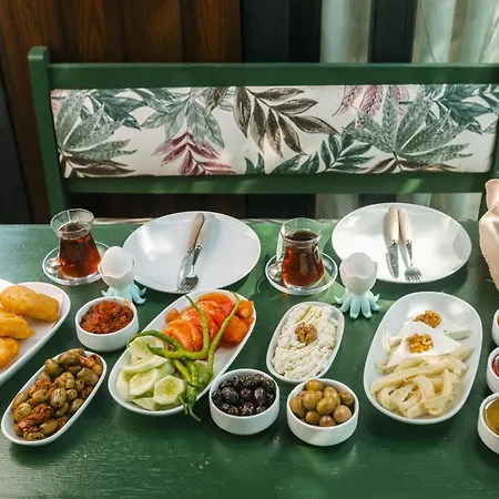 Mona Glamping Caravan Camping *