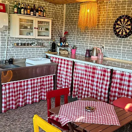 Campsite Mona Glamping Caravan *