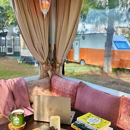 Campsite Mona Glamping Caravan